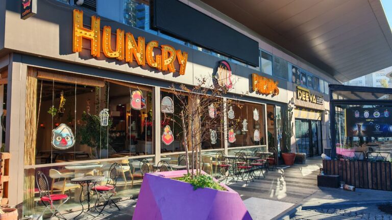 Read more about the article Hungry Birds, Istanbul: 4 Reasons You Must Try This Local Favourite