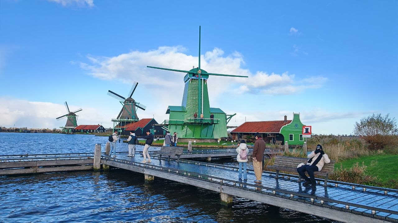 Following The Wind To Amsterdam