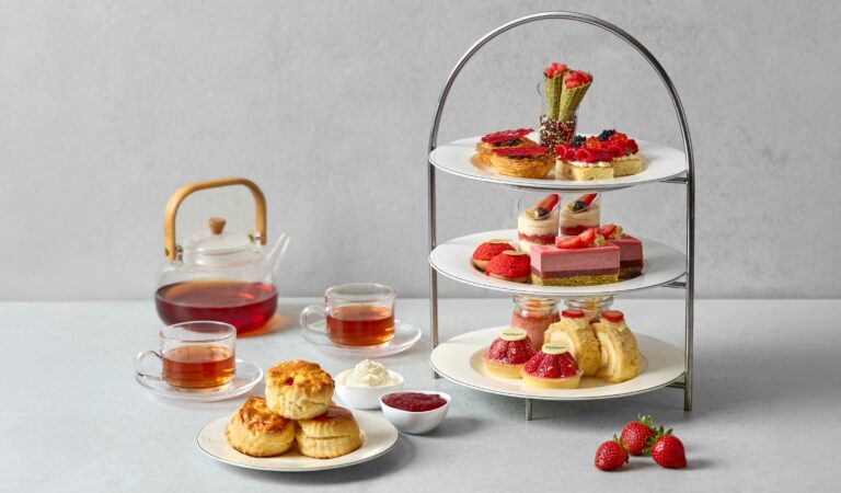 Read more about the article Di Tanah Tinggi: A Strawberry‑Inspired Afternoon Tea Rooted in the Highlands