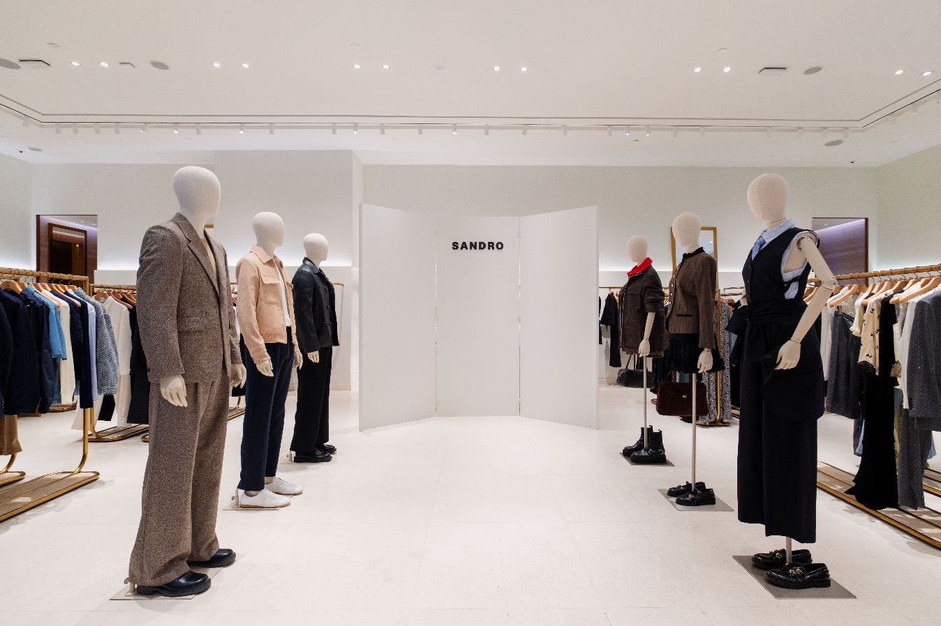 You are currently viewing Heritage Meets Contemporary Motion For Sandro’s Fall/Winter 2026 Collection