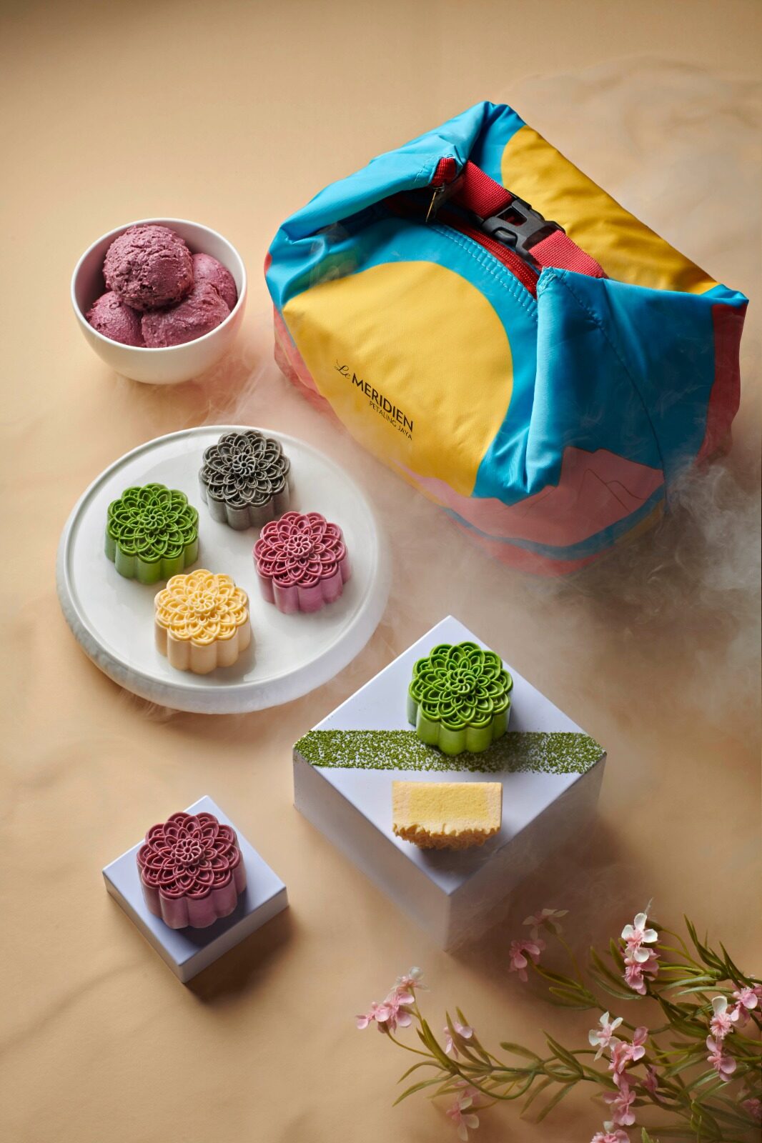 Read more about the article Le Méridien Petaling Jaya Puts A Cool Twist On Mooncake Season With Ice Cream Mooncakes