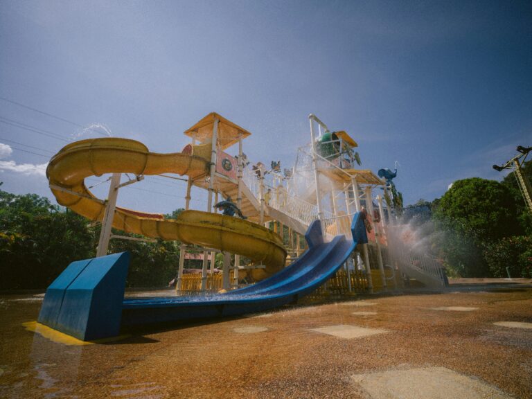 Read more about the article 5 Reasons Why You Must Experience Bukit Merah Laketown Resort